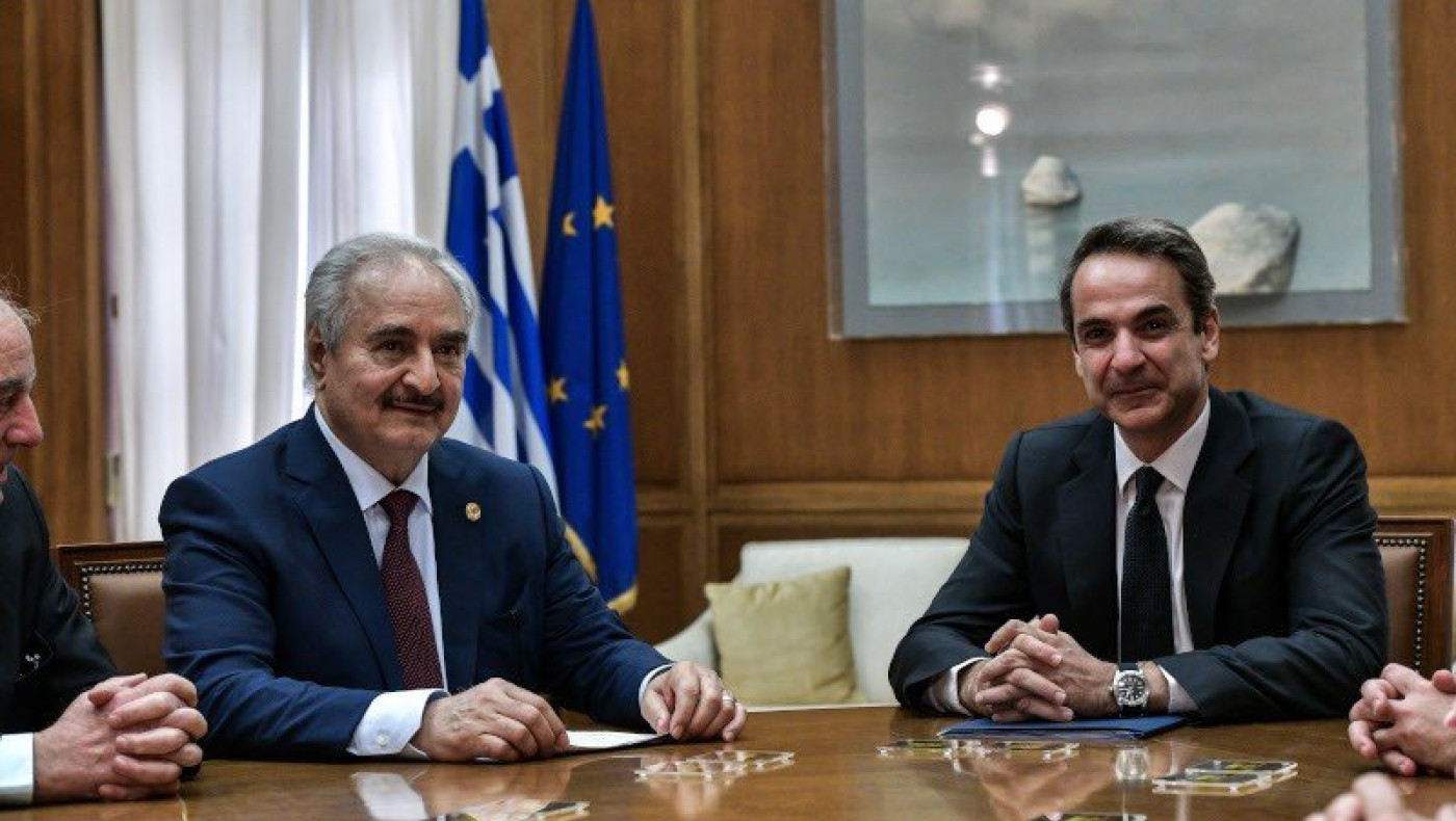 Ολοκληρώθηκε η συνάντηση Χαφτάρ-Μητσοτάκη στη Βουλή