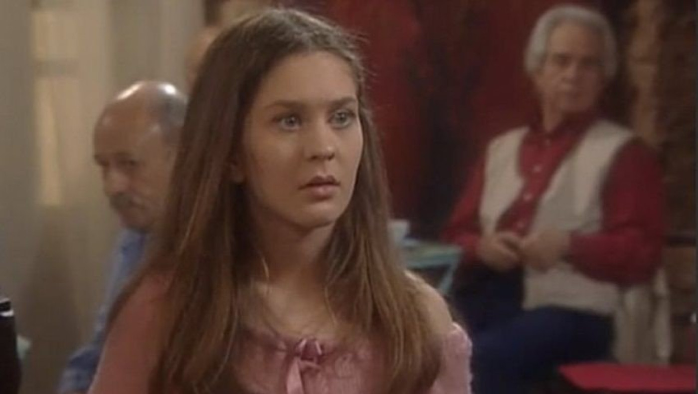 Σαρώνει η Γωγώ από το «Καφέ της Χαράς» στα 36 της!