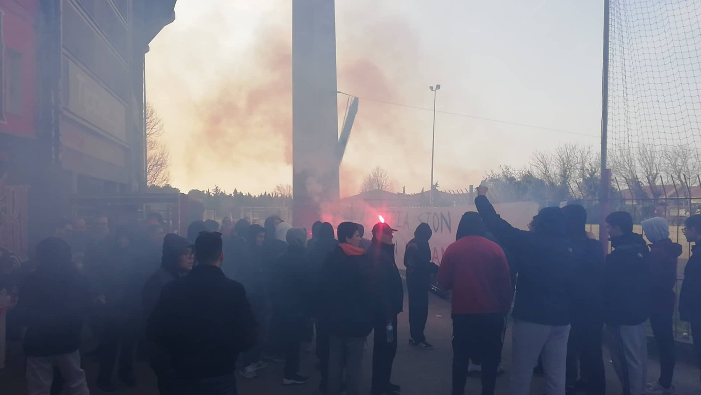 Οργή κόσμου κατά Καλαϊτζίδη στην Καλαμαριά