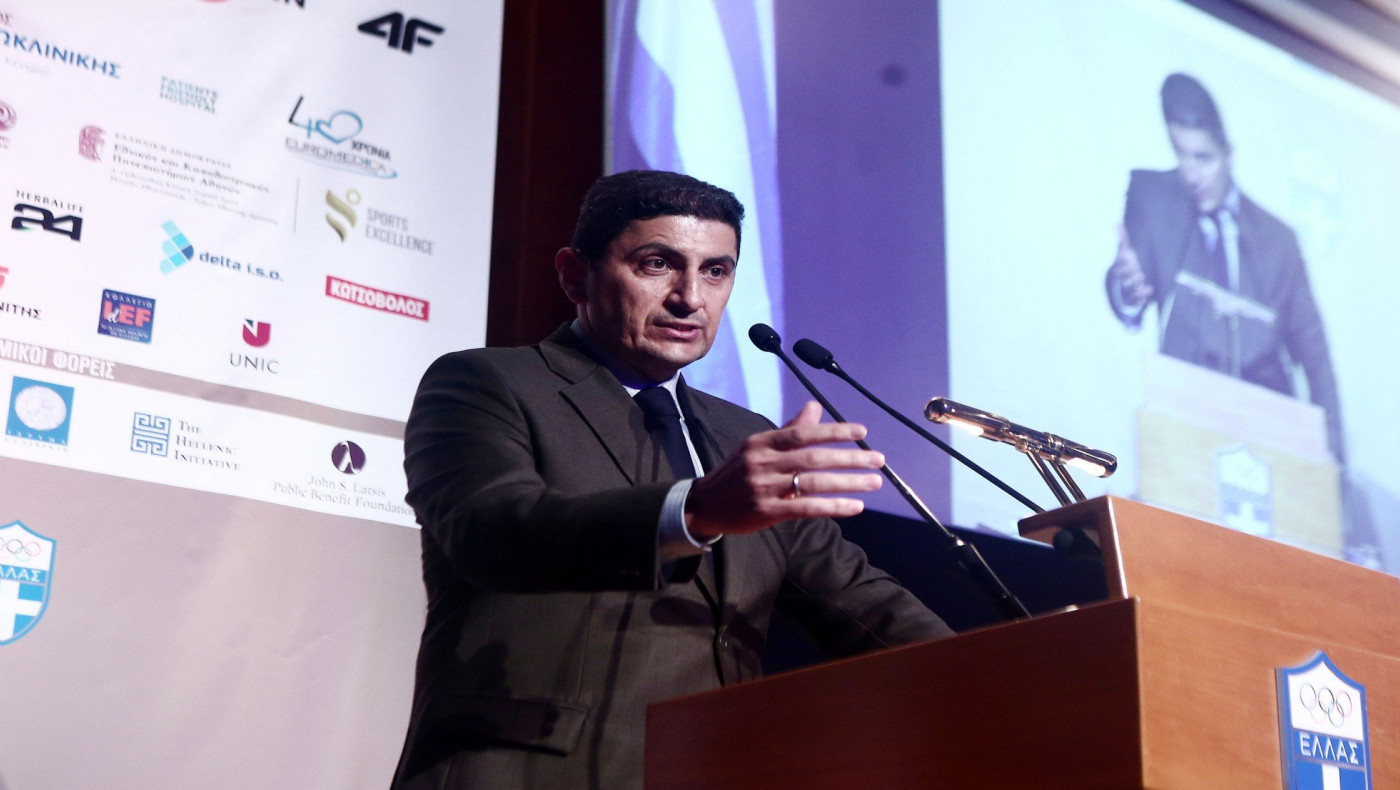 Ρεσιτάλ αναξιοπιστίας και αναξιοπρέπειας  για τη χάρη του «αδικημένου» Ολυμπιακού