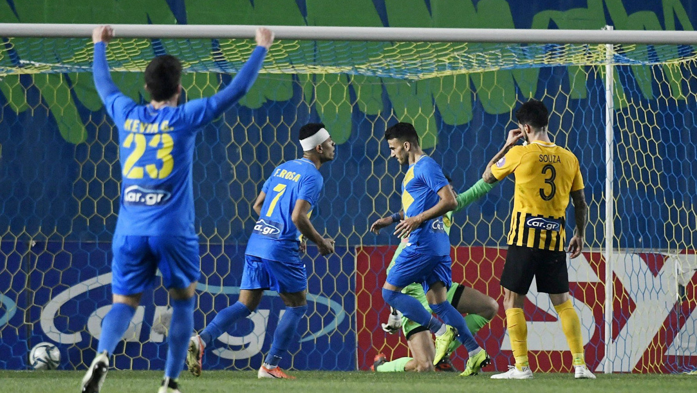 Τεράστιο λάθος της άμυνας του Άρη και 1-0 ο Παναιτωλικός