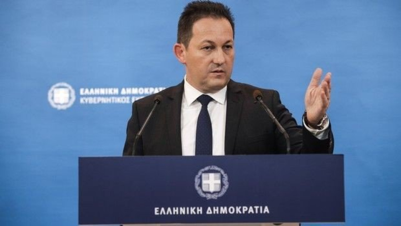 Πέτσας: «Θα αποβάλλονται ομάδες από την Ευρώπη για δηλώσεις μίσους»