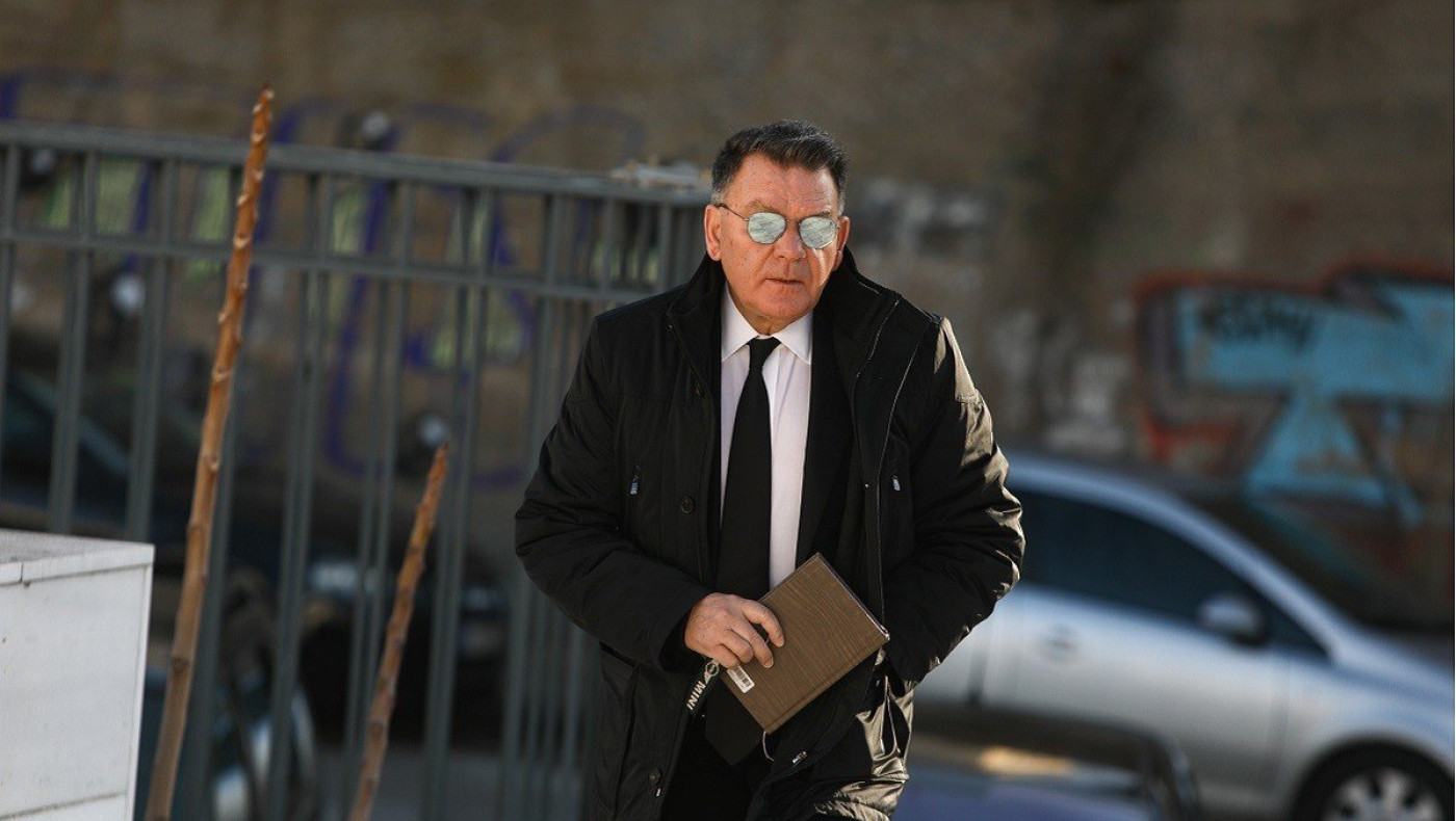 Κούγιας για Ντέμη: «Τι δουλειά κάνει; Τι γνώσεις έχει;»