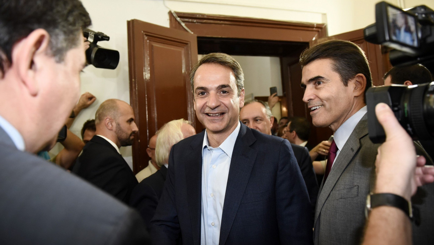 Δεν διακόπτει το Πρωτάθλημα, θέτει ζήτημα Grexit ο Μητσοτάκης