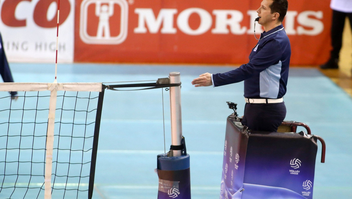 Διακόπηκε το ΠΑΟΚ - Παμβοχαϊκός για σημαία κατά Μαρινάκη, Αυγενάκη