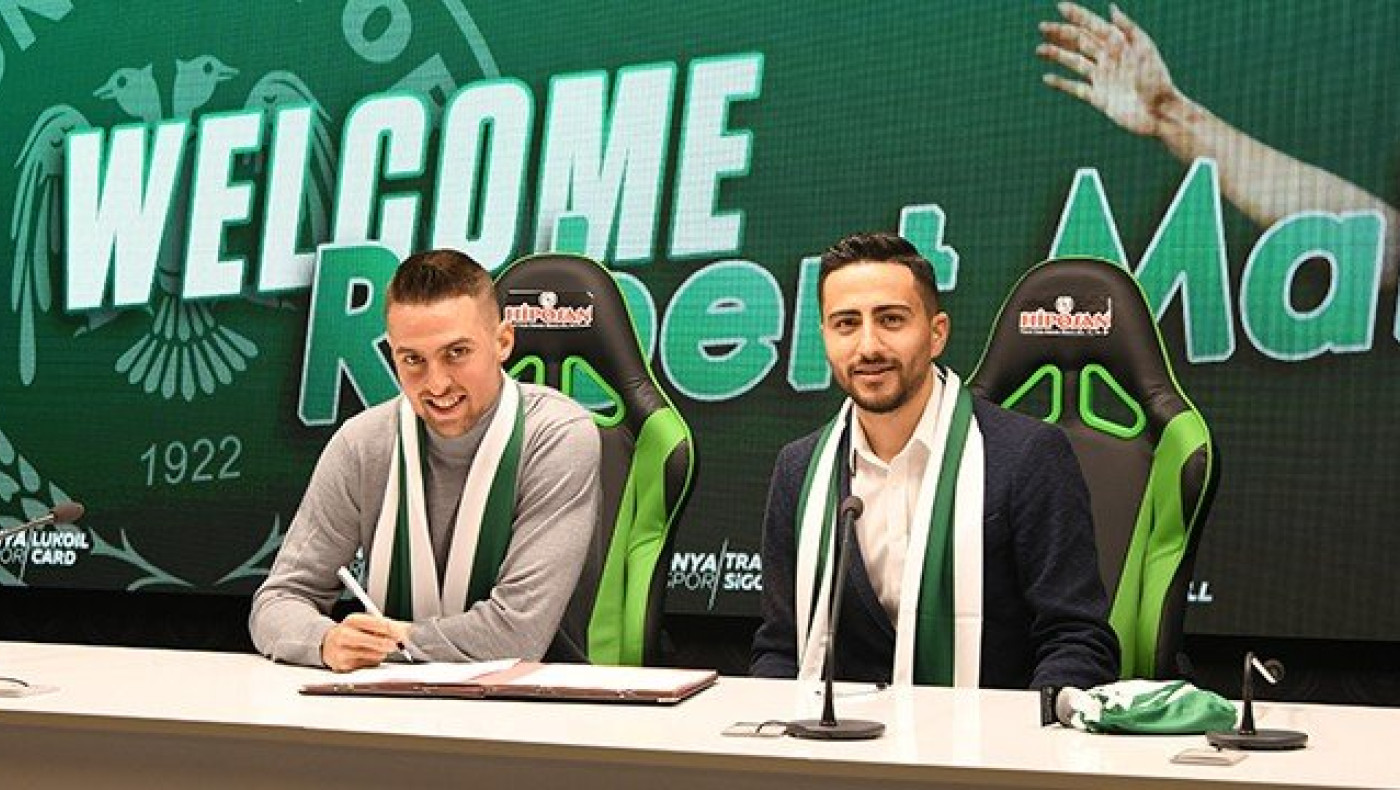 Στην Κόνιασπορ ο Μακ