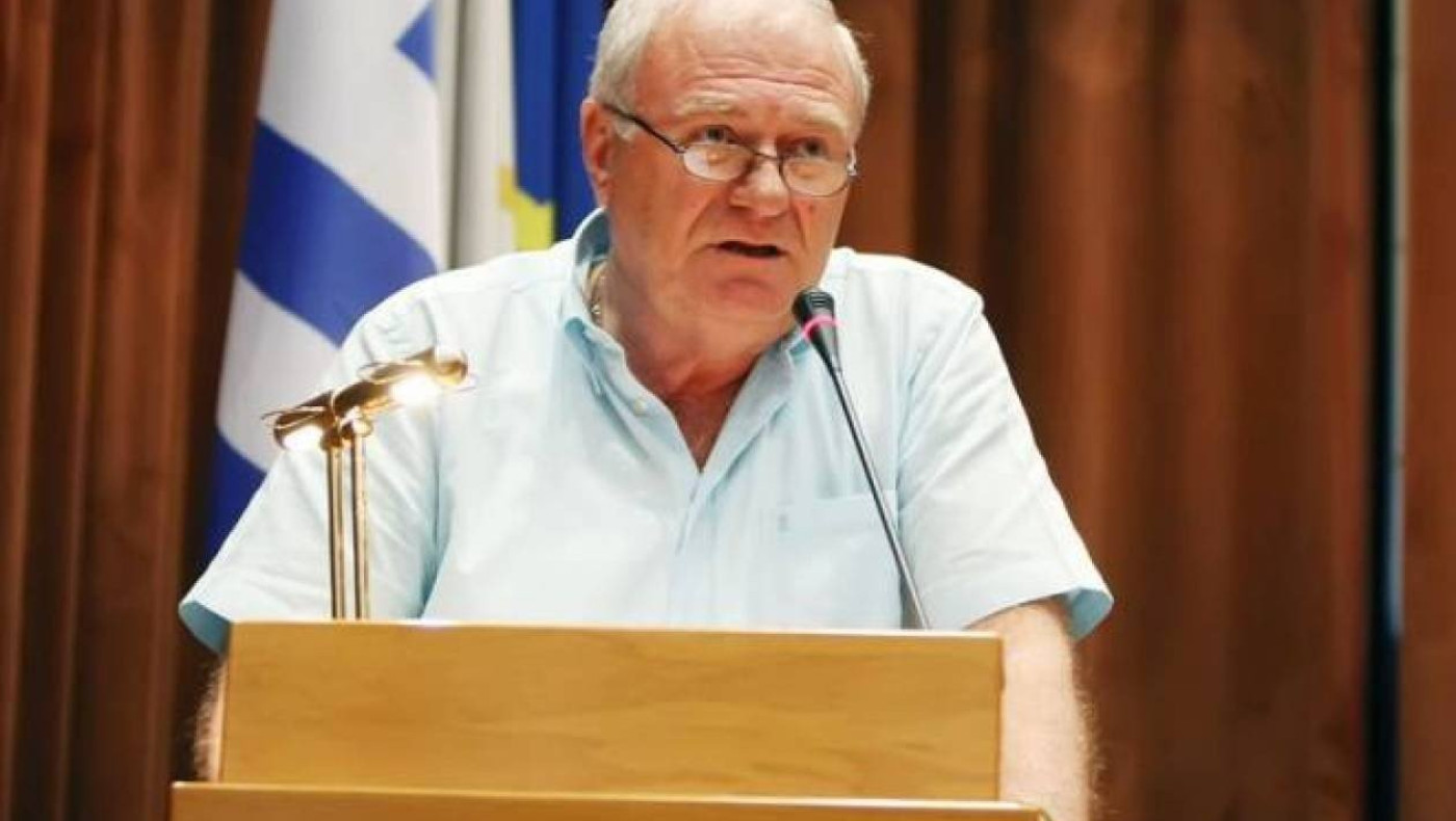 Χατζηαποστόλου: «Η ΑΕΚ δεν δικαιούται να ομιλεί για τη διαιτησία»