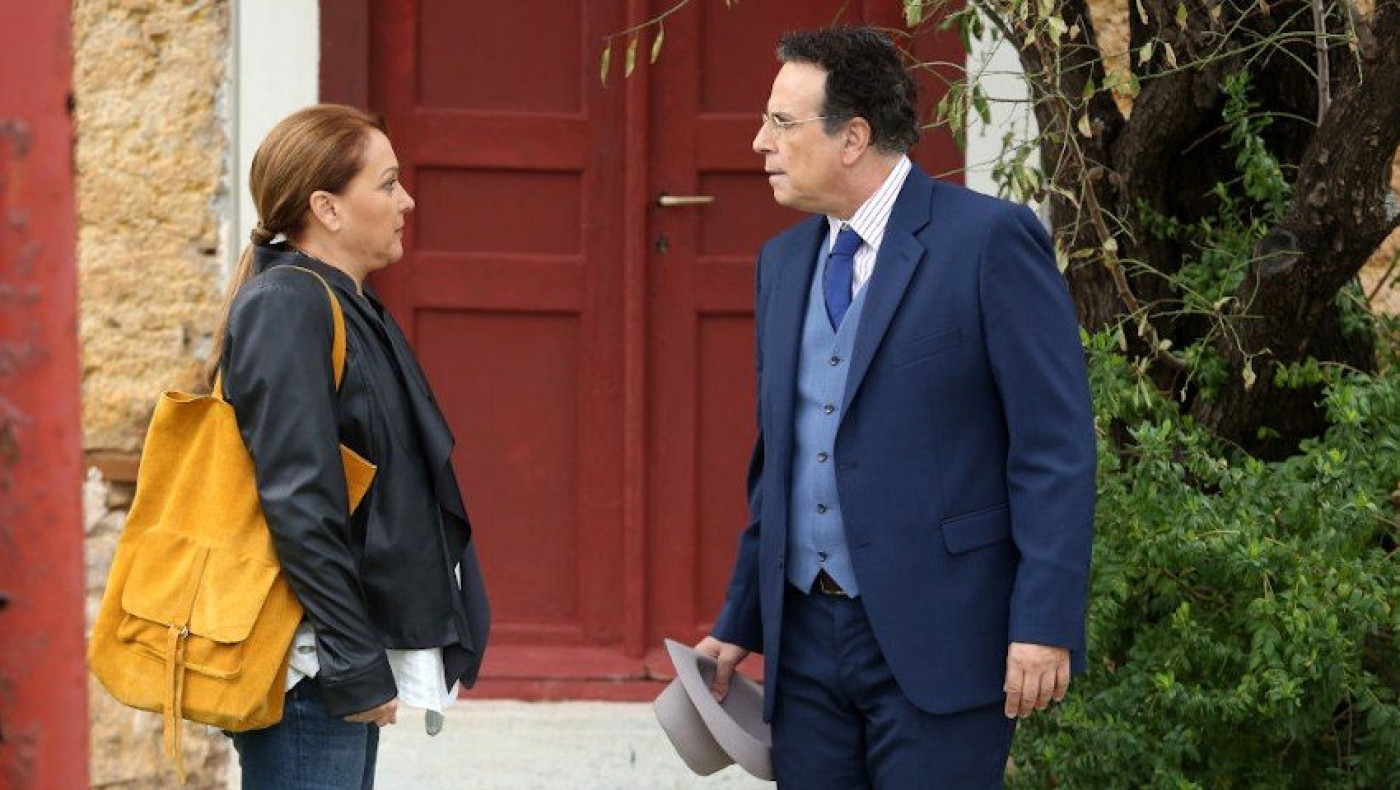 Το μεγάλο φάουλ του «Καφέ της Χαράς» – Εξαγριωμένο το τηλεοπτικό κοινό