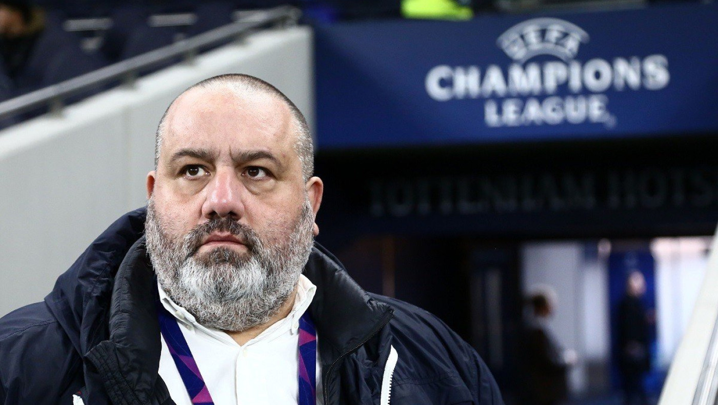 Ιντριγκάρει ο Καραπαπάς με τα τρόπαια του Ολυμπιακού