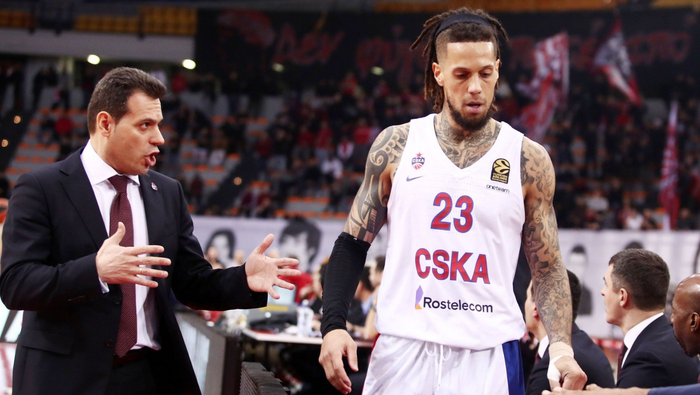 Ο Χάκετ συνεχίζει στην ΤΣΣΚΑ