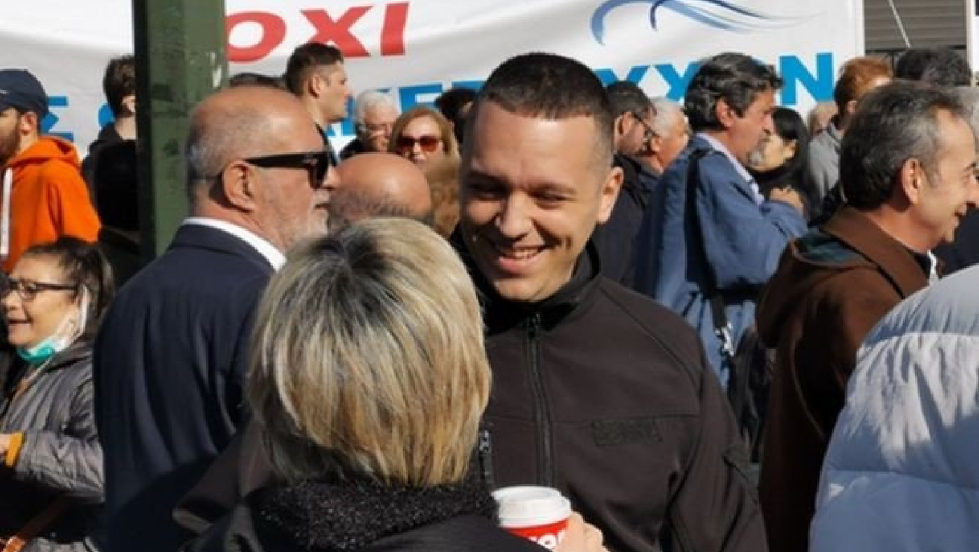 Εδιωξαν Κασιδιάρη και Λαγό οι νησιώτες: «έξω οι δολοφόνοι»