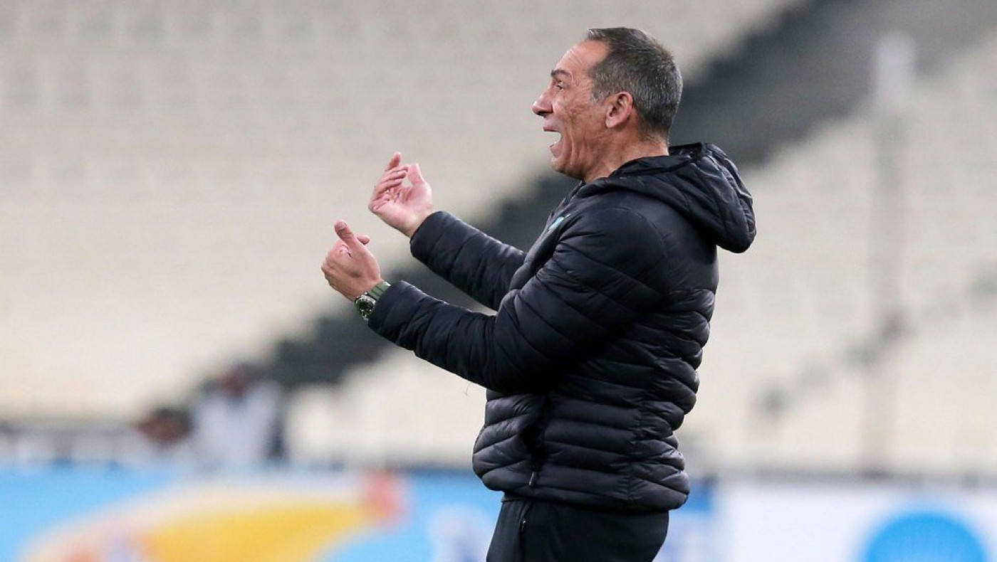 «Βόμβες» Δώνη για πιθανή αποχώρηση και...Βέλεθ