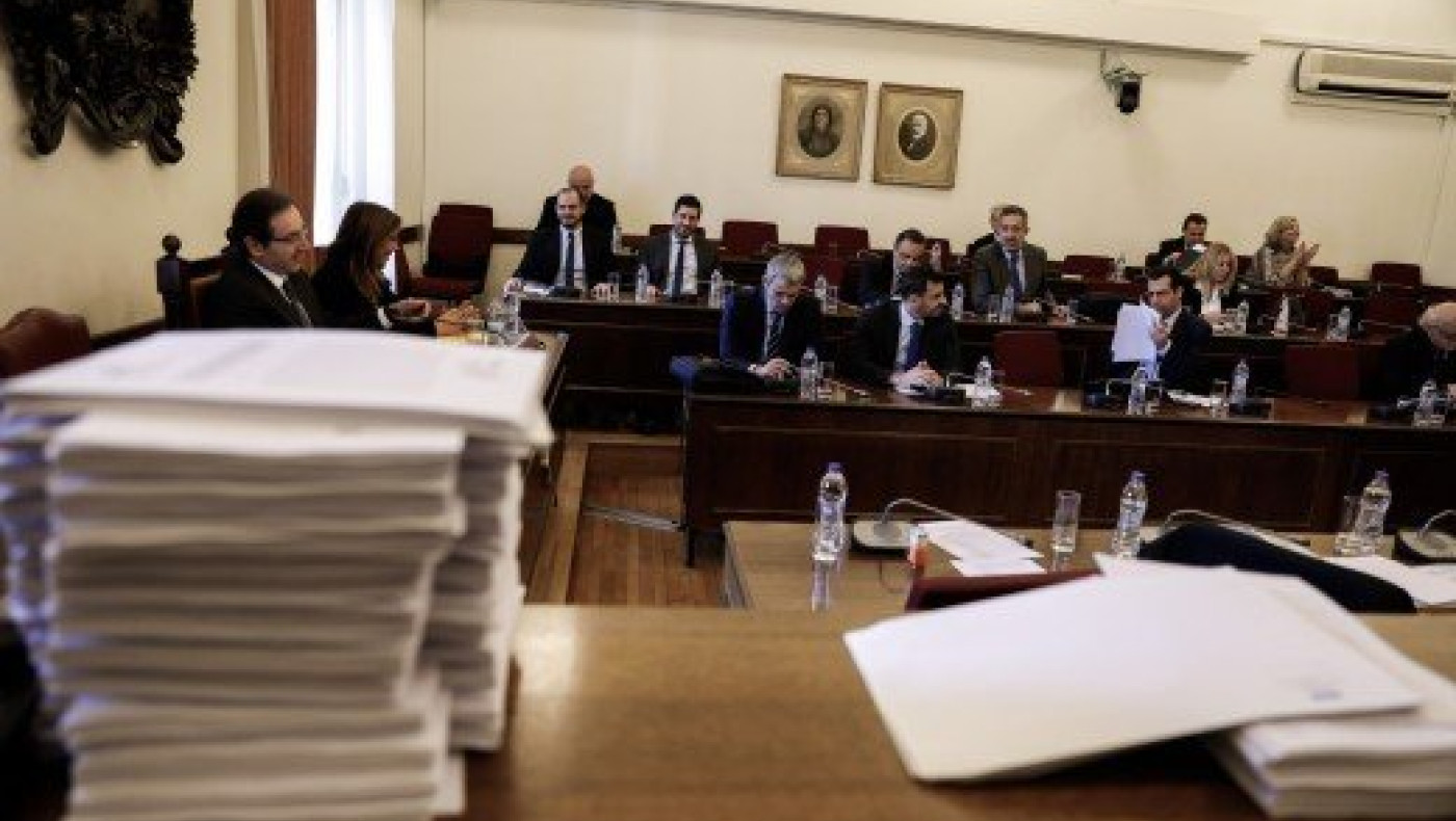 Προανακριτική Novartis: «Να διασφαλιστεί ότι θα καταθέσουν Σαράφης και Κελέση»