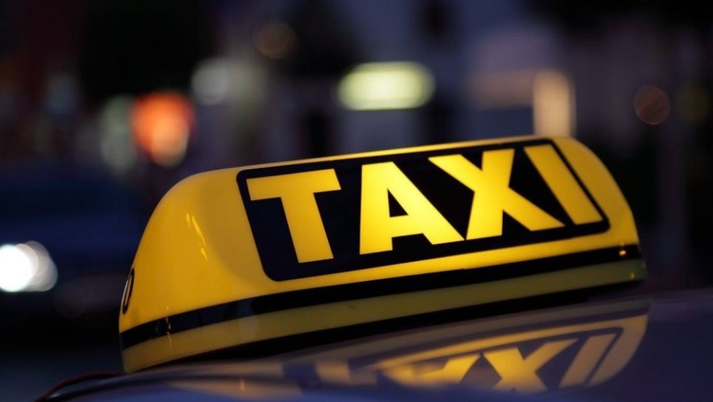 Ελλάδα: Επίθεση σε ταξιτζή με «δόλωμα» μια 20χρονη