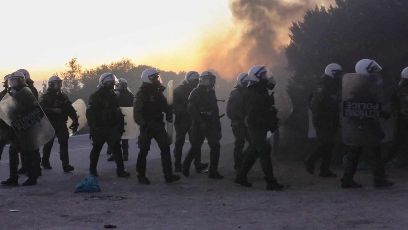 Αποσύρονται οι δυνάμεις των ΜΑΤ από Λέσβο και Χίο