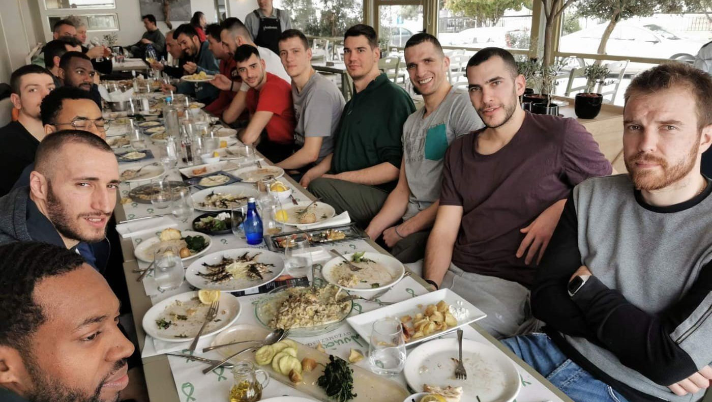 Οικογενειακό γεύμα για τους παίκτες του Άρη