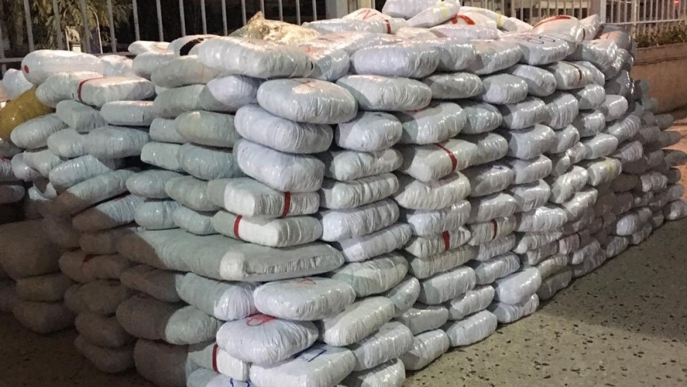 Στη «φάκα» της ΕΛ.ΑΣ. πάνω από ένας τόνος χασίς