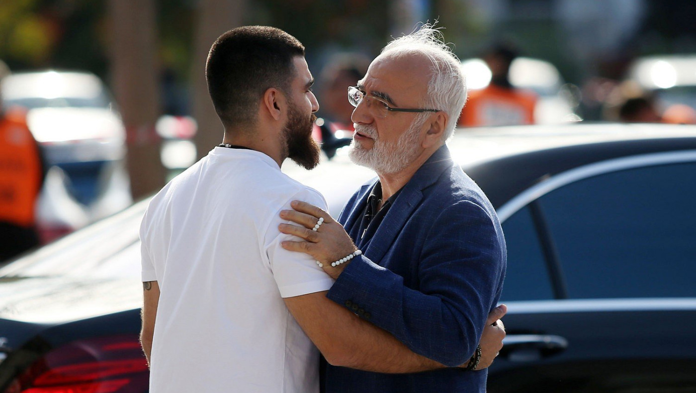 O Σαββίδης πρέπει να ξεκαθαρίσει με ποιους δουλεύει