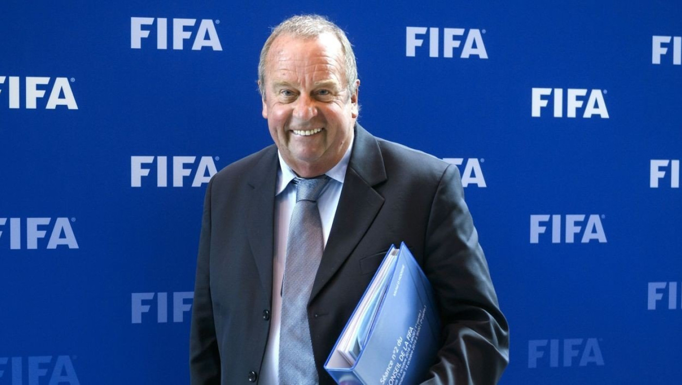 FIFA: «Ρίσκο να παιχτεί ποδόσφαιρο τον Μάιο»