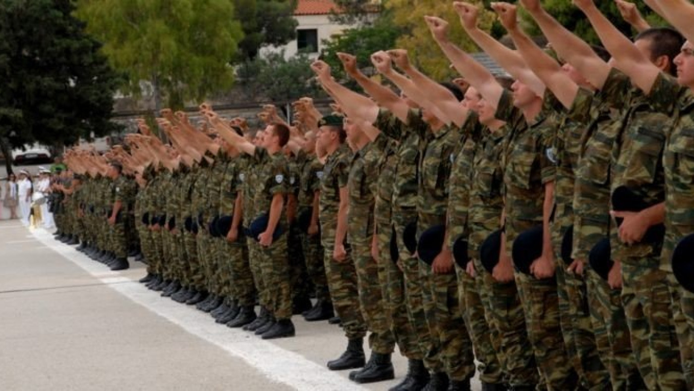 Κορωνοϊός: Αναστέλλεται η άδεια ορκωμοσίας των νεοσυλλέκτων στον Στρατό