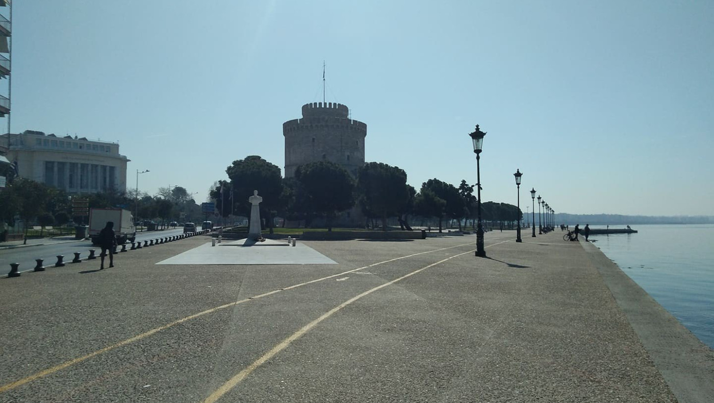 Άδειασαν οι δρόμοι της Θεσσαλονίκης