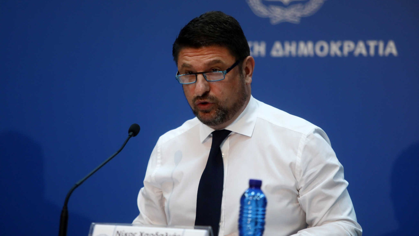 Χαρδαλιάς: «Υποχρεωτική η μάσκα από αύριο» - Διαβάστε πού