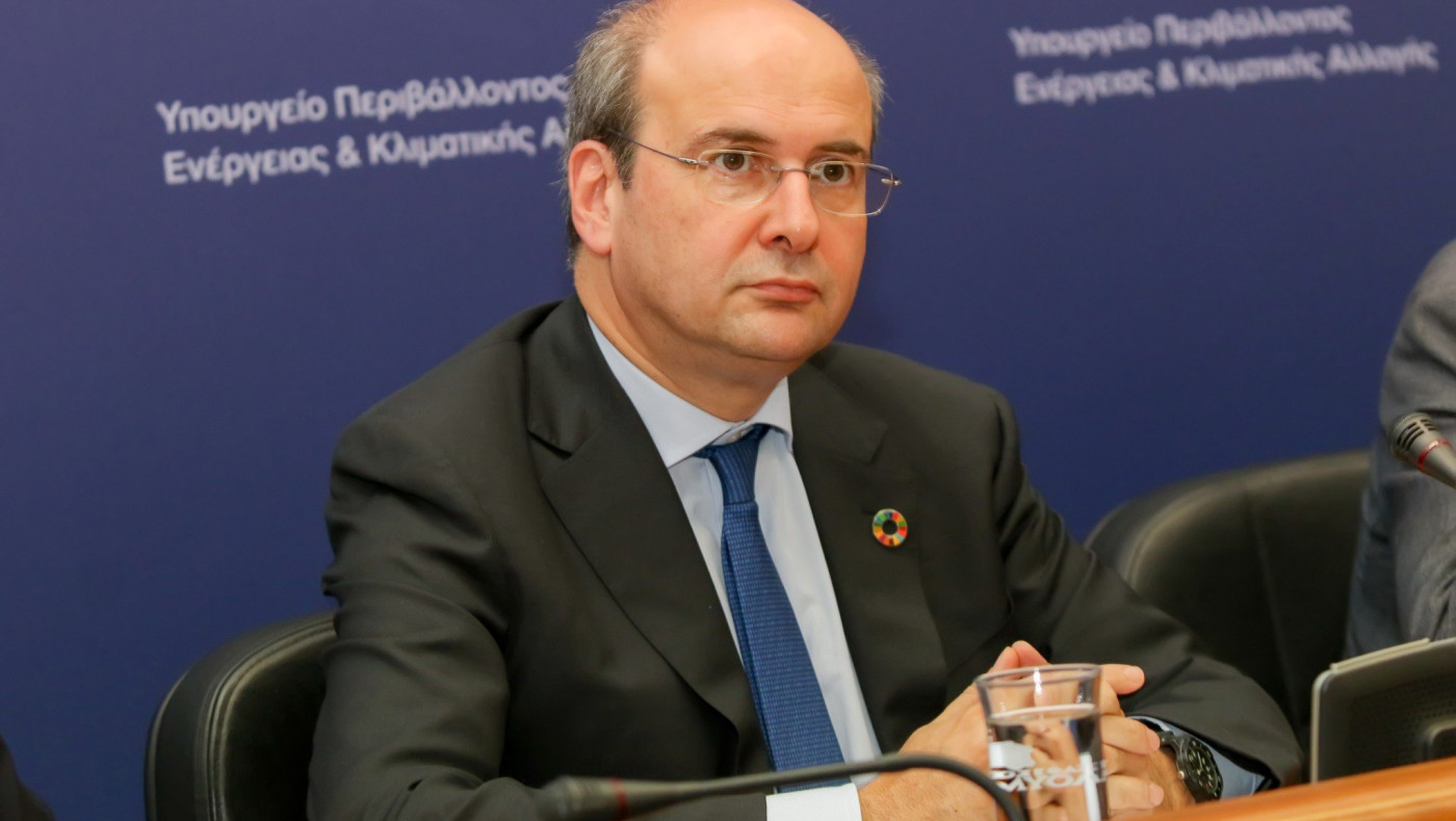 Χατζηδάκης: «Δεν μπορεί να γίνει αναστολή πληρωμών στη ΔΕΗ»