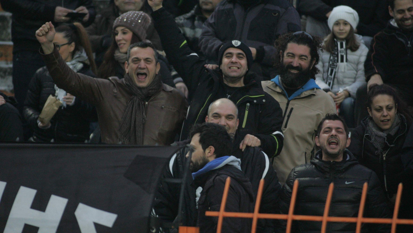 Ο κόσμος του ΠΑΟΚ και το θέμα της περηφάνιας