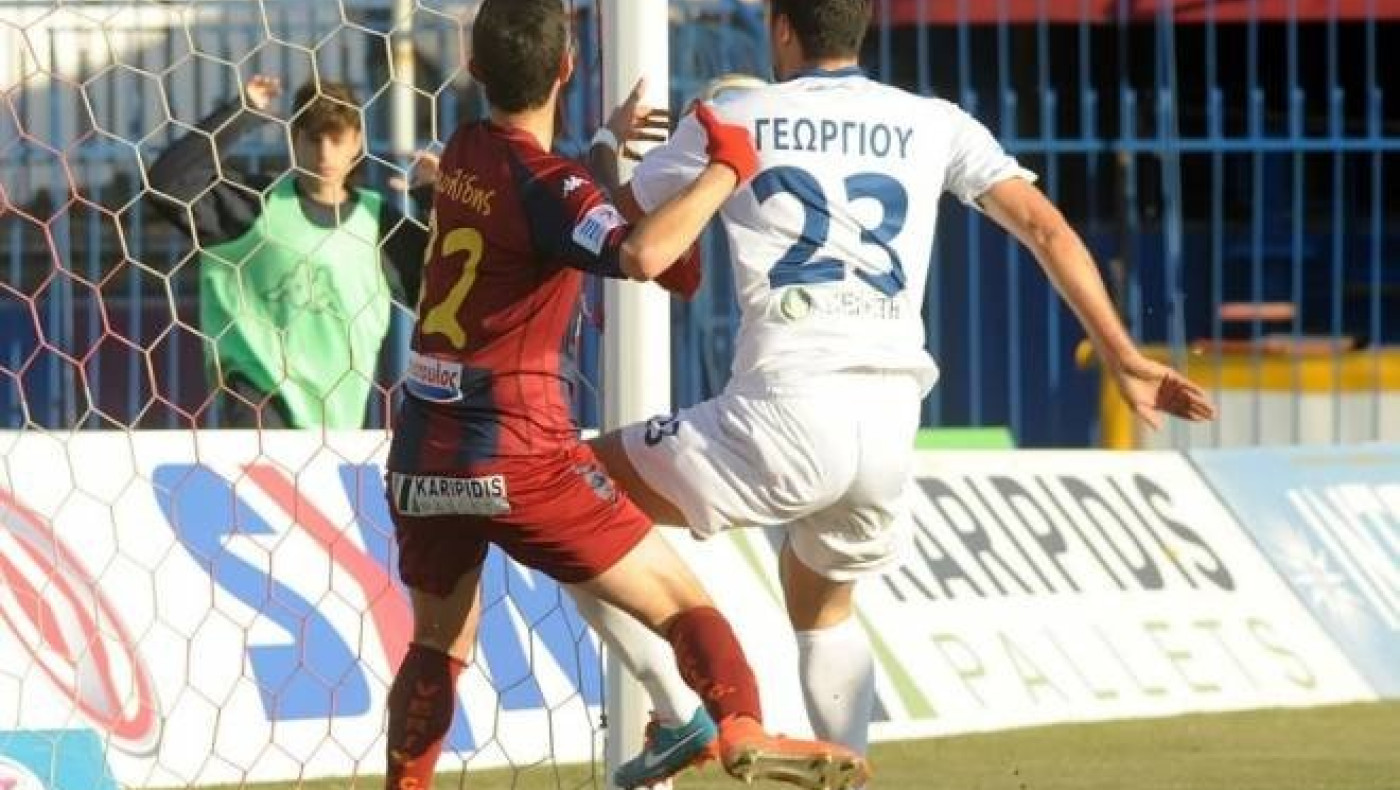 Χέρι - Χέρι στους «16» Βέροια και Απόλλων Σμύρνης