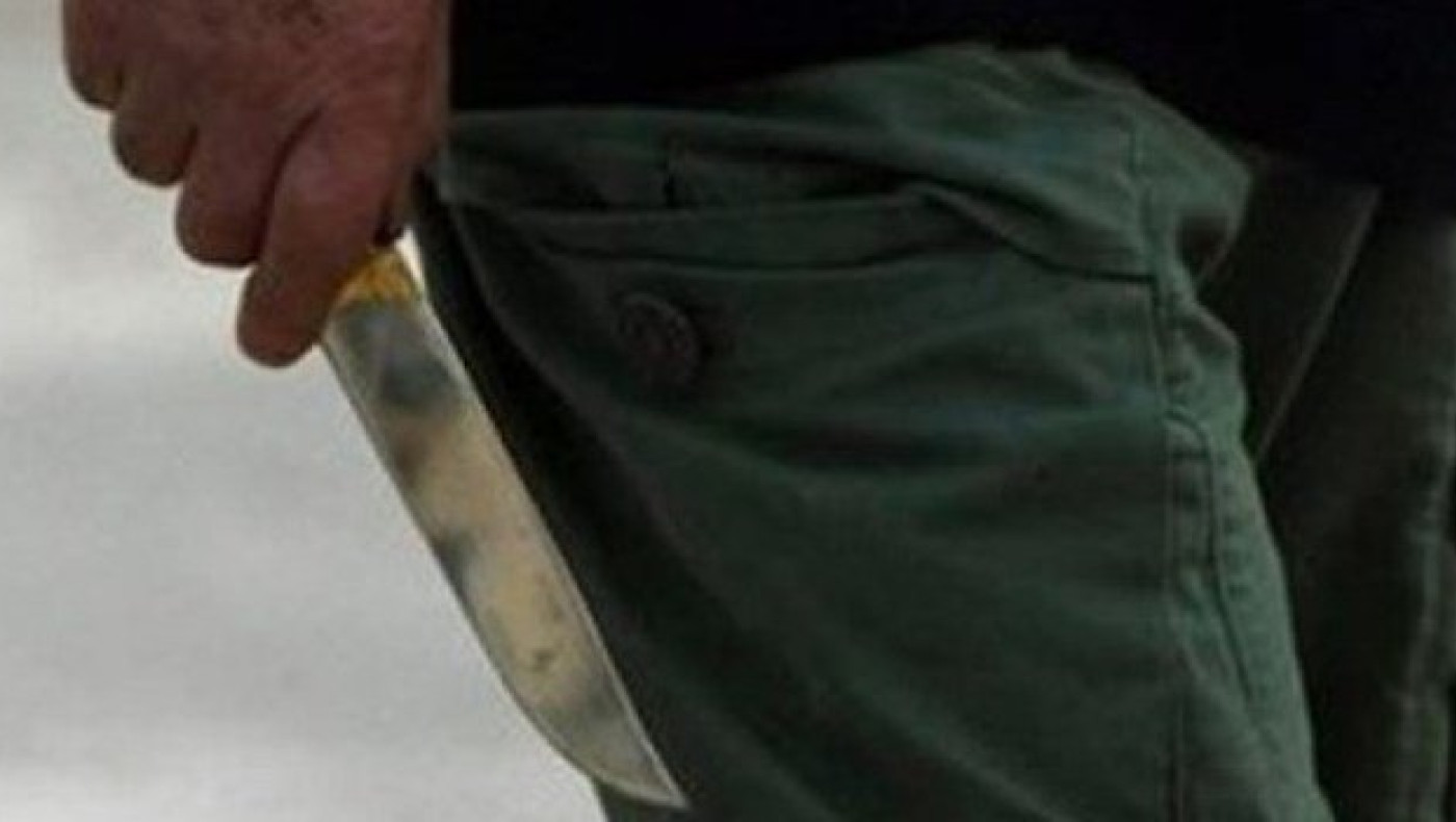 Επίθεση με μαχαίρι σε Έλληνα δημοσιογράφο