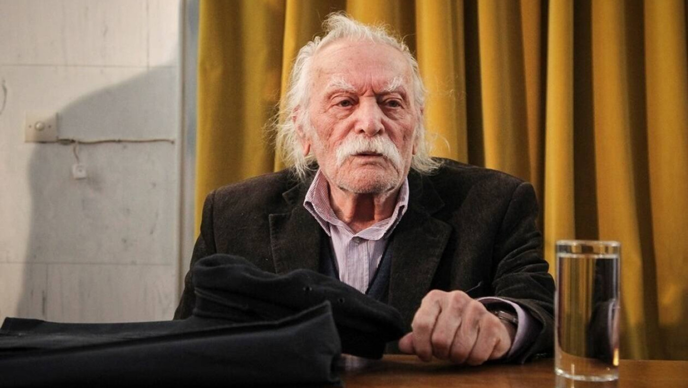 «'Εφυγε» ο Μανώλης Γλέζος