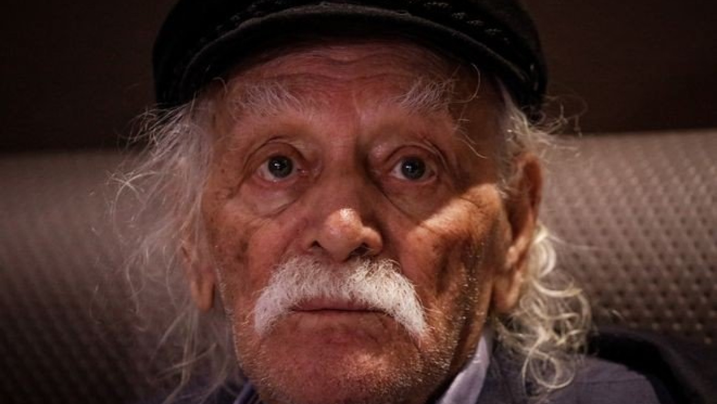 Μανώλης Γλέζος: Χτυπούν πένθιμα οι καμπάνες στην Απείρανθο της Νάξου