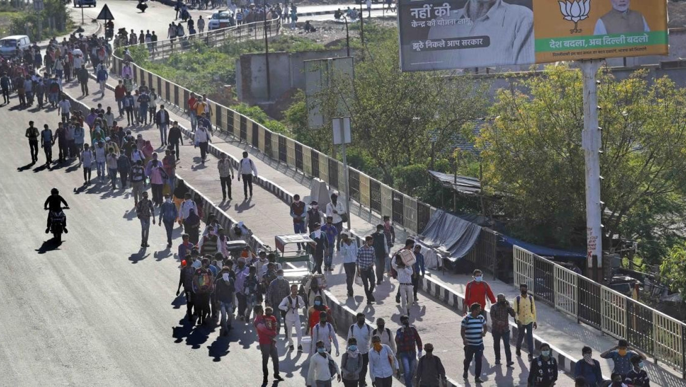 Aπίστευτο: Εκατομμύρια στους δρόμους της Ινδίας μόλις ανακοινώθηκε lockdown