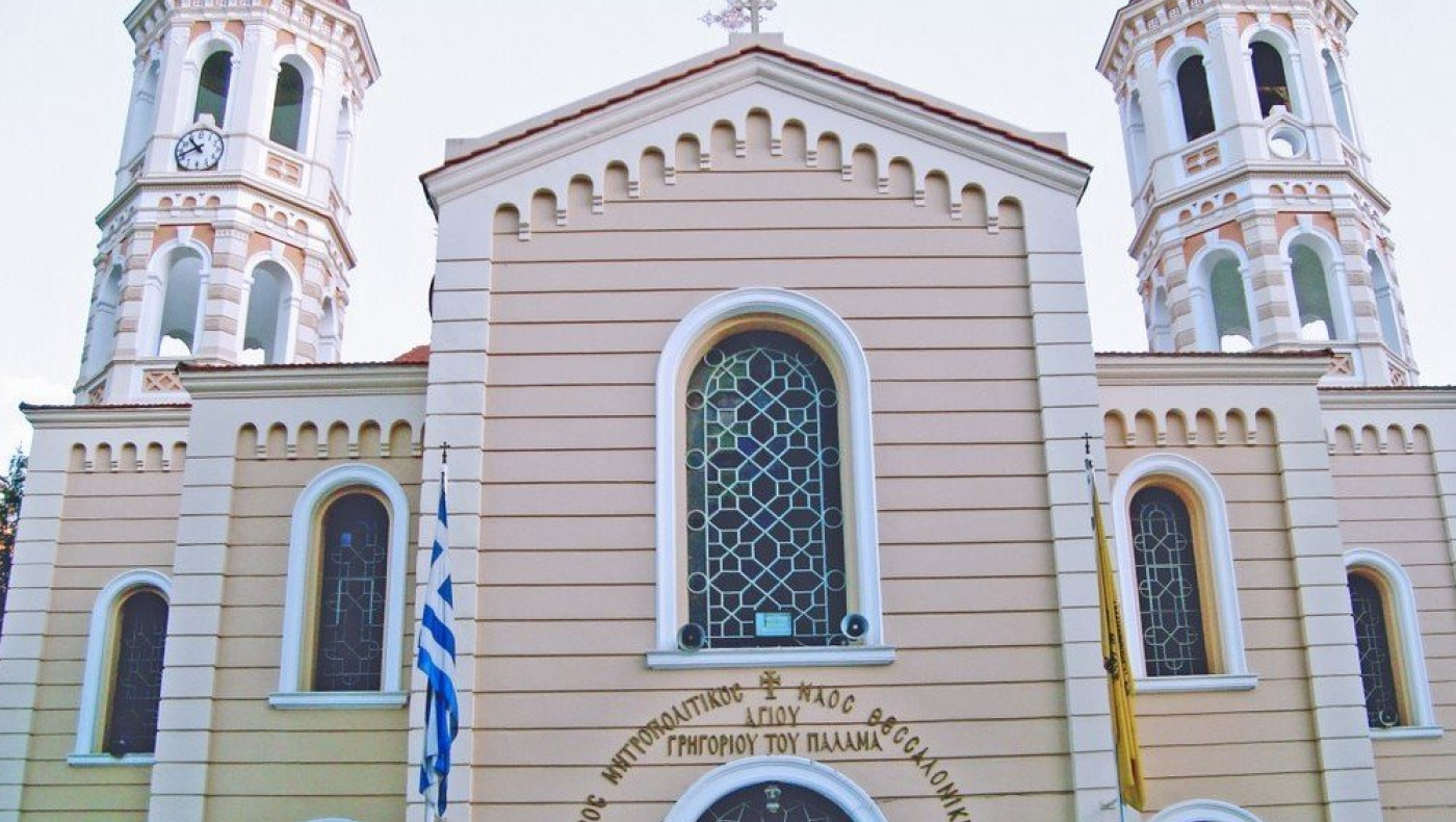 Πανηγυρικά σήμαναν οι καμπάνες των ναών στη Θεσσαλονίκη για την 25η Μαρτίου