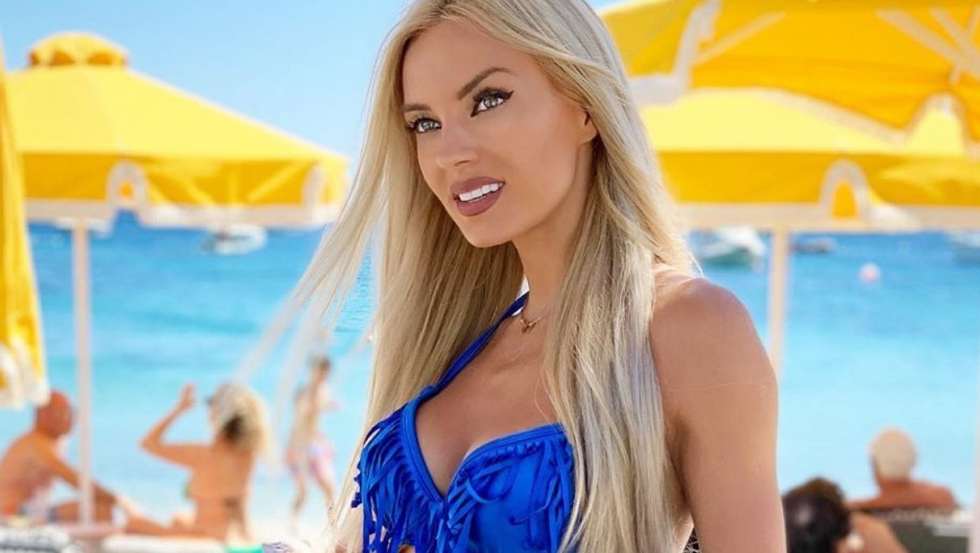 Η Τζούλια Νόβα προκαλεί σεισμό στην «καραντίνα»