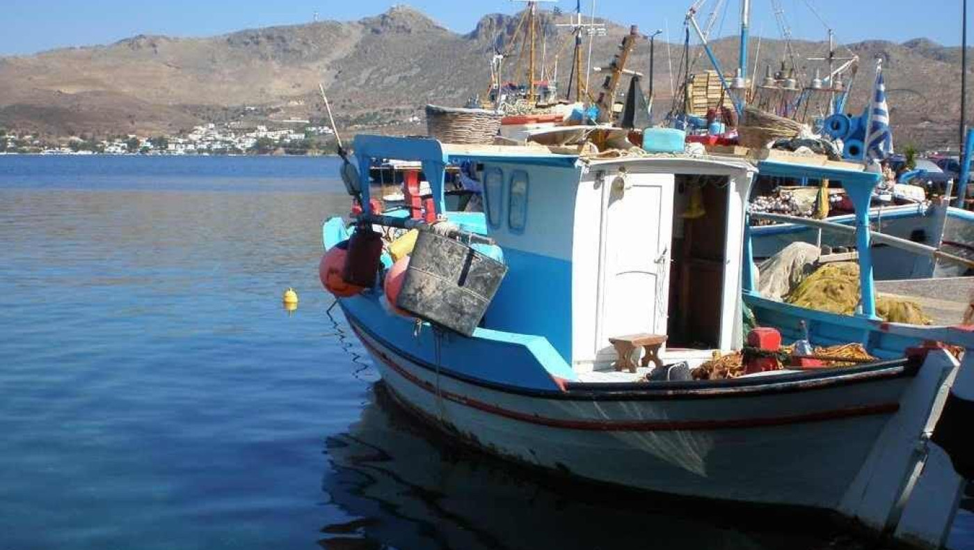 «Κύριε Πρωθυπουργέ, ο κορωνοϊός δε μεταδίδεται ούτε από τη θάλασσα, ούτε από τα ψάρια»