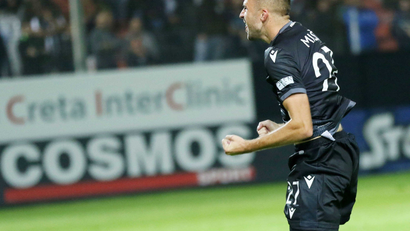 Καρέ βραβείων για τον Μίσιτς