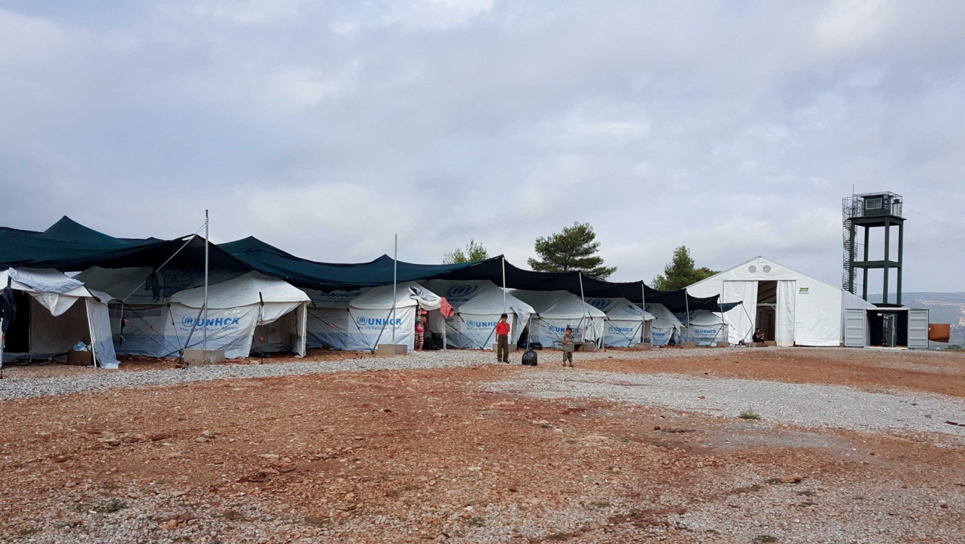 Μαλακάσα: Μετανάστες έσπασαν την καραντίνα στη δομή