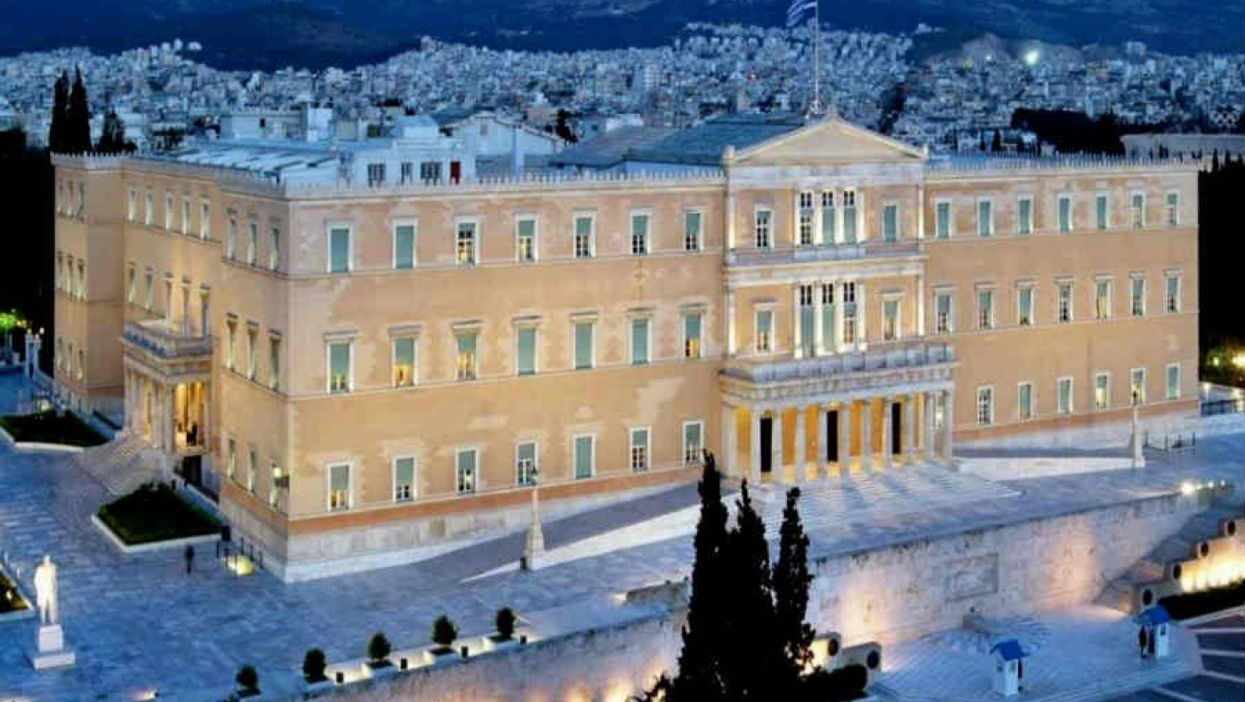 Η Βουλή κάνει δωρεά 50 κλίνες ΜΕΘ στο «Σωτηρία»