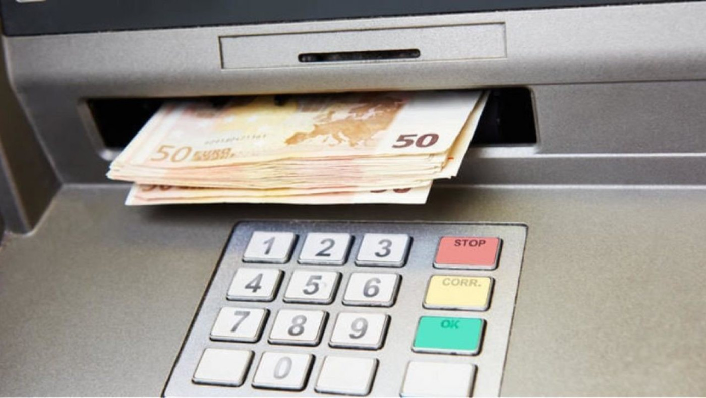 Στα ΑΤΜ οι αυξήσεις των επικουρικών, τα ποσά ανά ταμείο