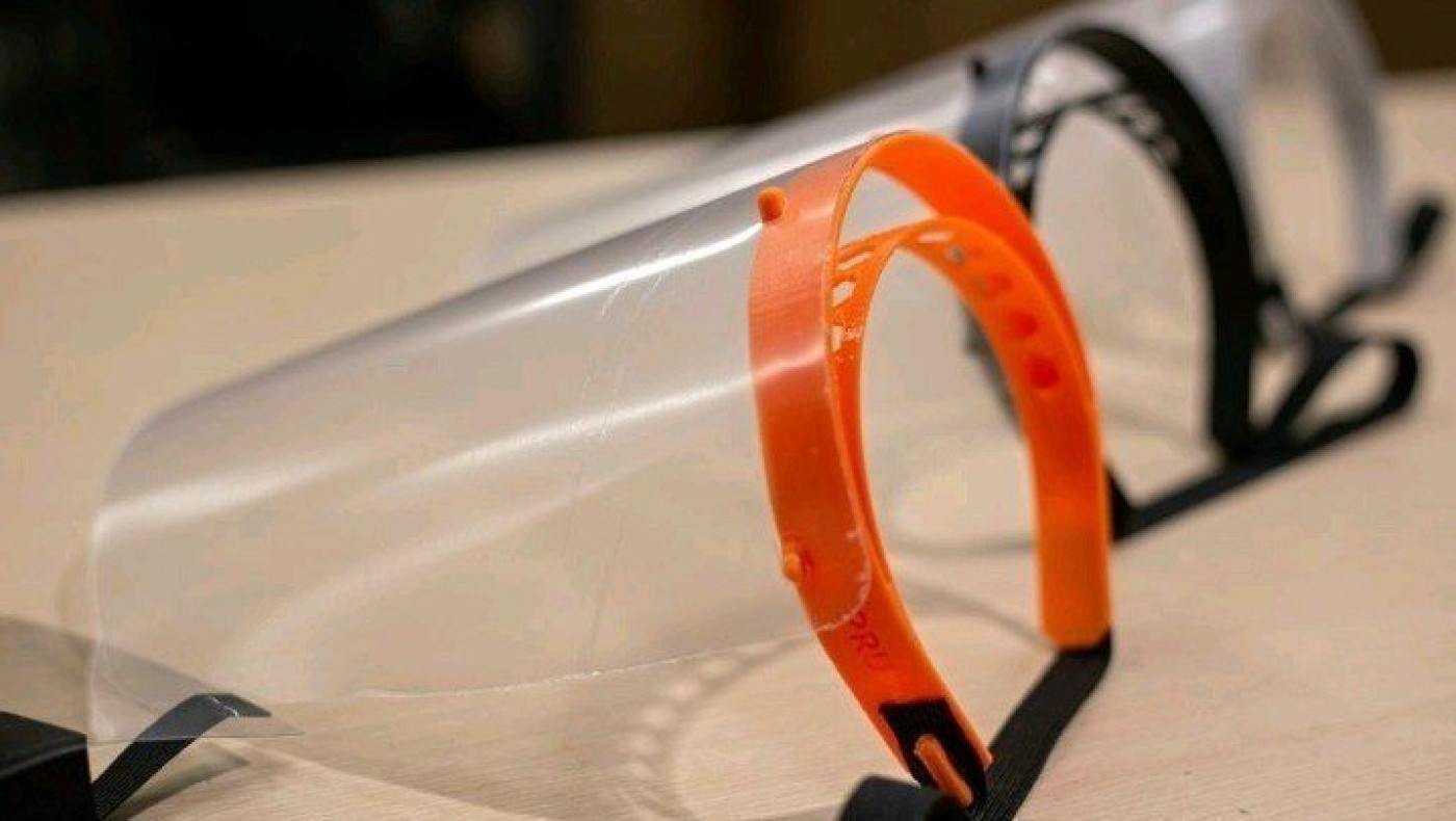 Θεσσαλονίκη: Ασπίδες προστασίας προσώπου διέθεσε ο ΙΣΘ στις ΜΕΘ