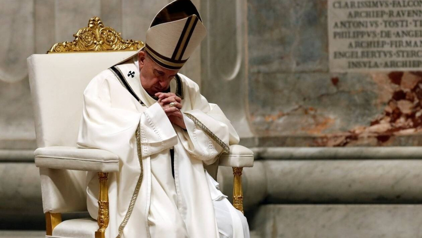 Σε ένα άδειο Βατικανό τελέστηκε η λειτουργία του Καθολικού Πάσχα