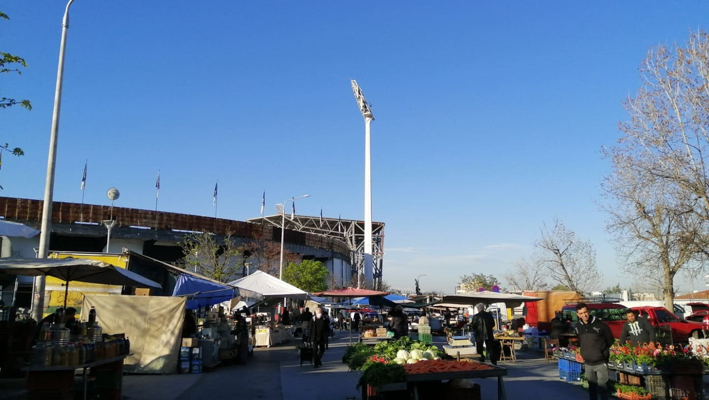 Λαϊκή αγορά με τα απαραίτητα προληπτικά μέτρα στην Τούμπα
