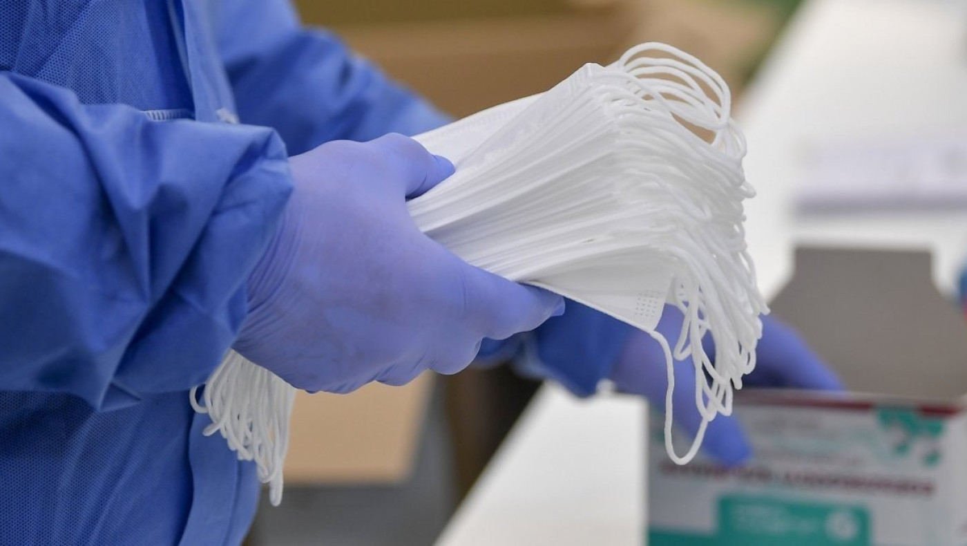 Επιβάτες πηδούν στη θάλασσα γιατί άκουσαν ότι κάποιος έχει κορωνοϊό