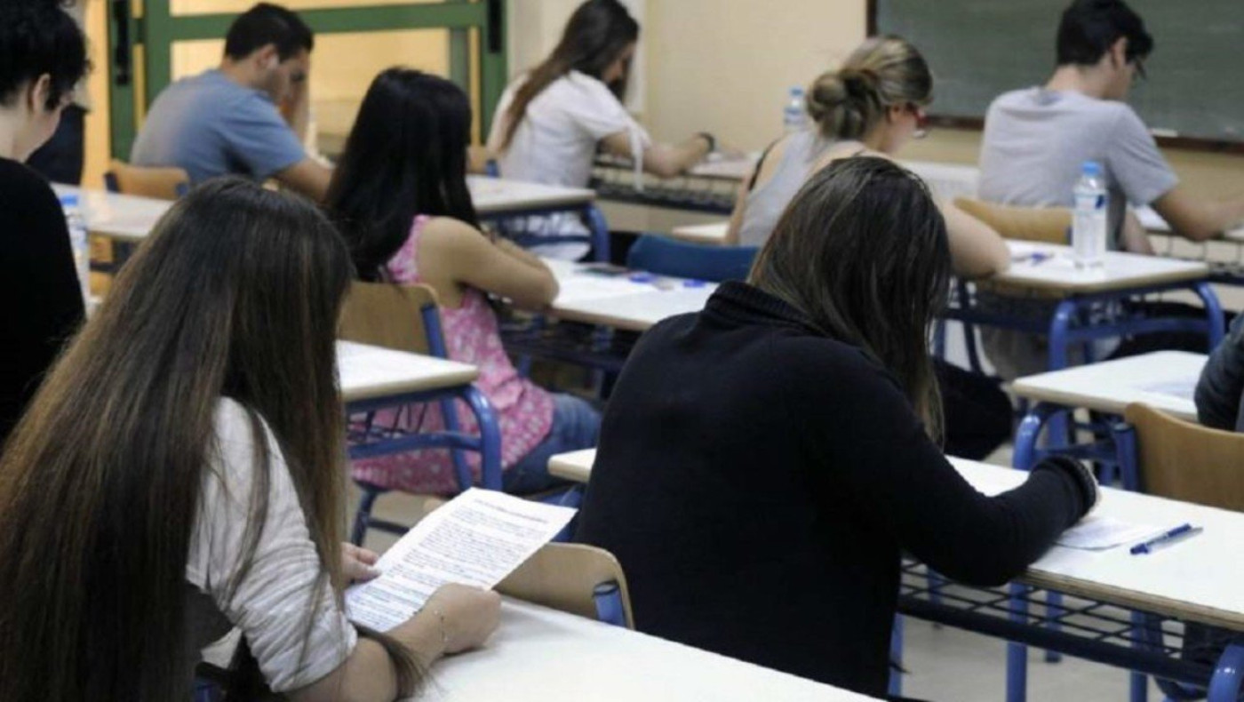 Πανελλήνιες: Τα SOS για ύπνο και διατροφή που θα βοηθήσουν τους μαθητές