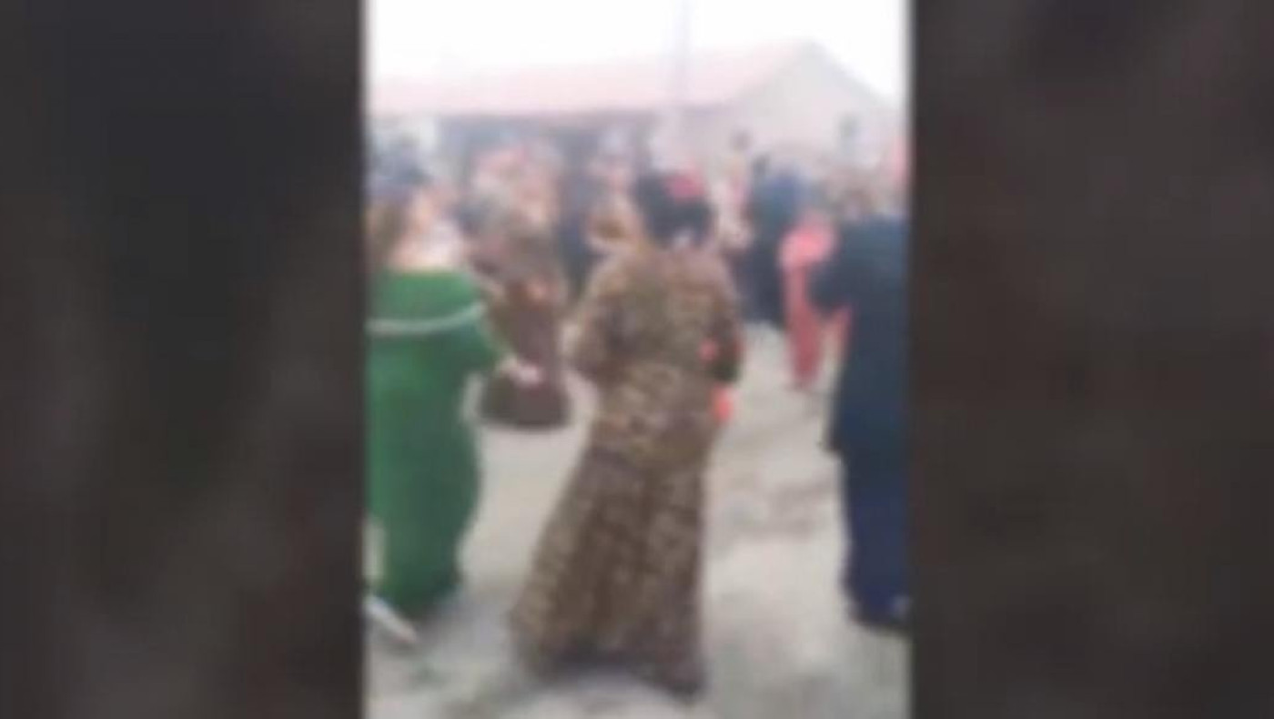 ﻿Χαμός σε αρραβώνα Ρομά στην Κομοτηνή: «Δεν μας σταματάει ο κορωνοϊός»