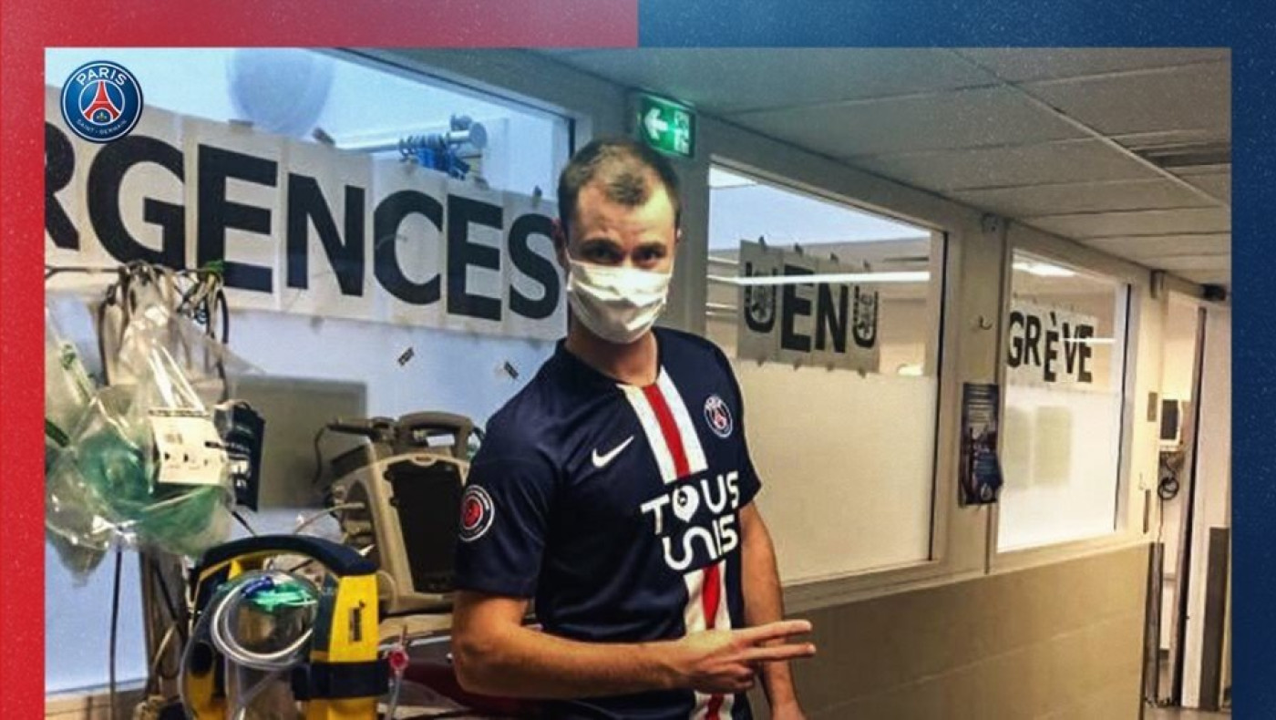 Οπαδός της Παρί ξύπνησε και ρώτησε αν κέρδισε η ομάδα του!