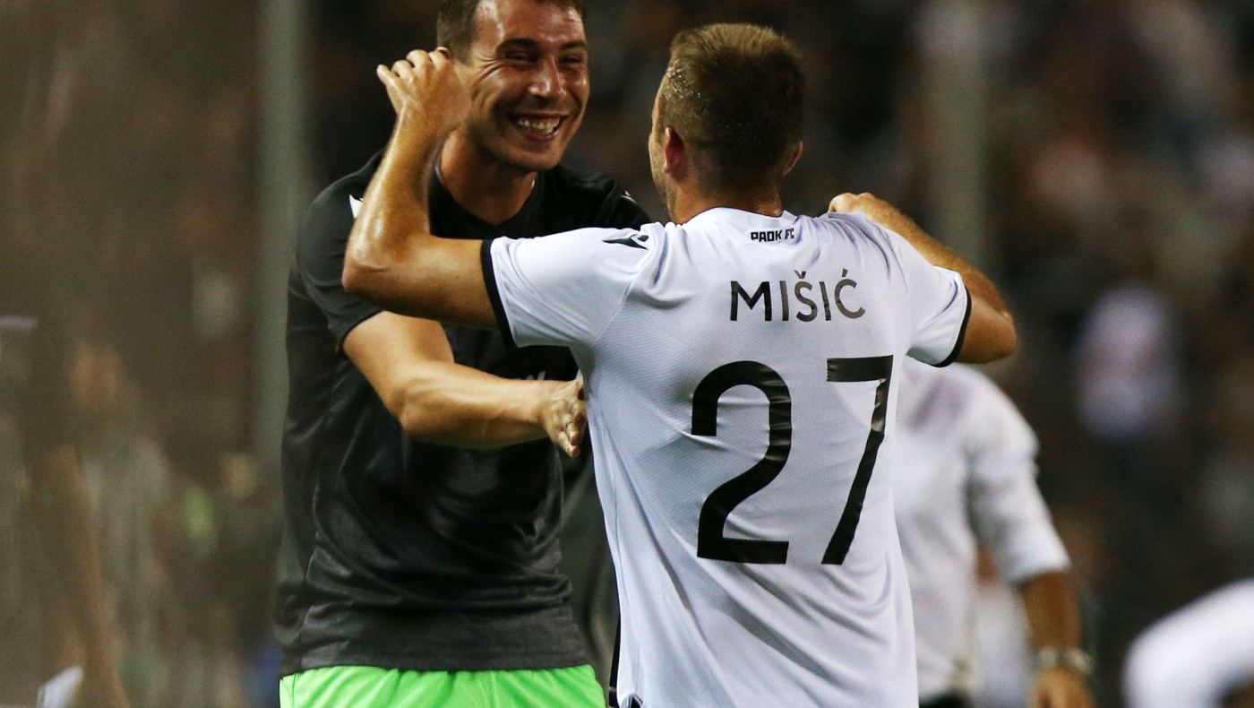 Ο επαναπατρισμός της οικογένειας Μίσιτς και οι αγώνες μπάσκετ με τον Ζίβκοβιτς