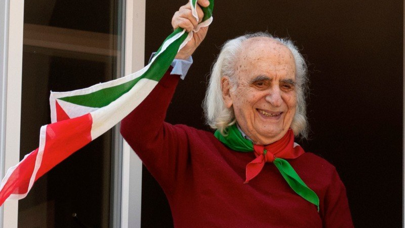 Οι Ιταλοί στα μπαλκόνια τραγούδησαν το Bella Ciao