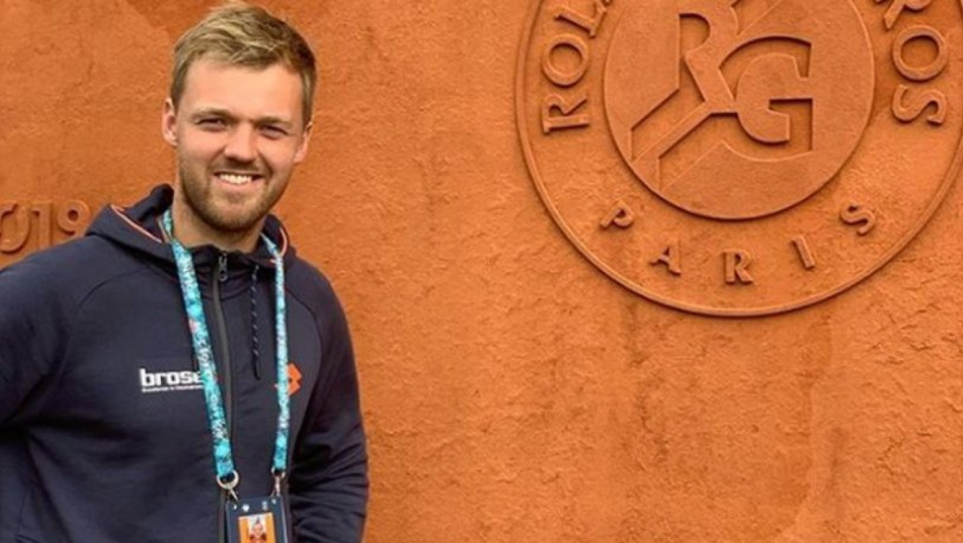 Κορωνοϊός: Πρωταθλητής του Ρολάν Γκαρός δουλεύει σε σούπερ μάρκετ